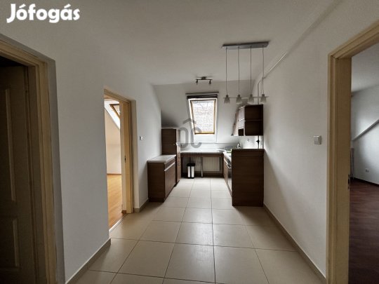 Debreceni eladó tégla társasházi lakás