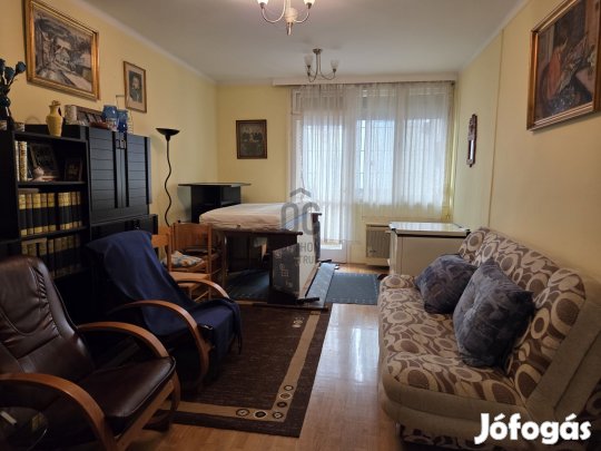 Debreceni eladó tégla társasházi lakás