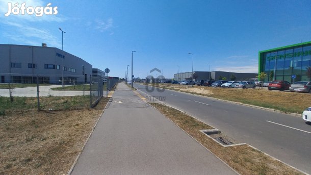 Debreceni eladó telek