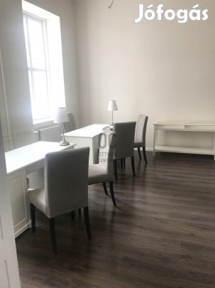 Debreceni eladó üzleti célú ingatlan