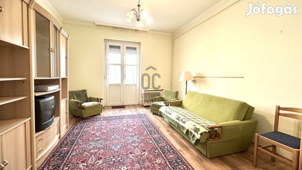 Debreceni kiadó tégla társasházi lakás