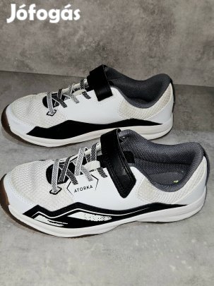 Decathlon Kipsta 34-es gyerek kézilabda sportcipő