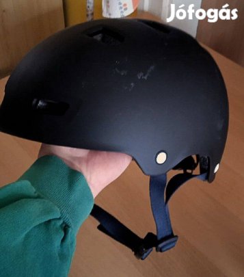 Decathlon Oxelo MF 500 sisak görkorcsolya/gördeszka/rollerhez