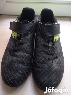 Decathlon stoplis fiú foci cipő
