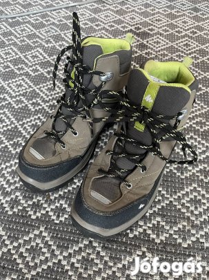 Decathlon túracipő bakancs 35-ős 35