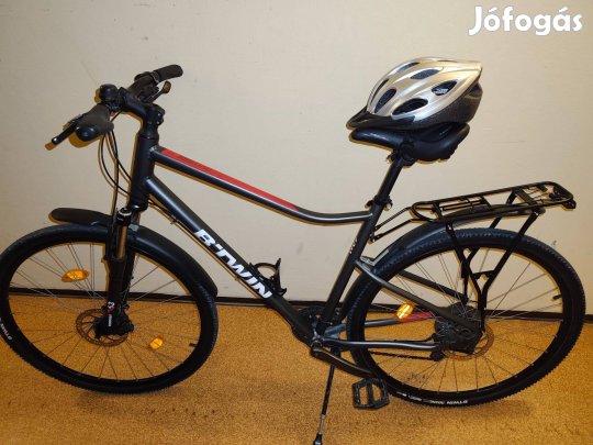 Decathlonos Btwin Trekking kerékpár