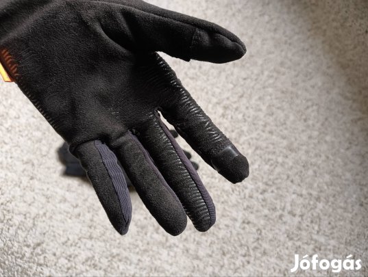 Decathlonos kesztyű tavaszi