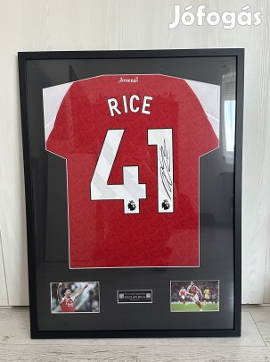 Declan Rice által aláírt keretezett Arsenal mez