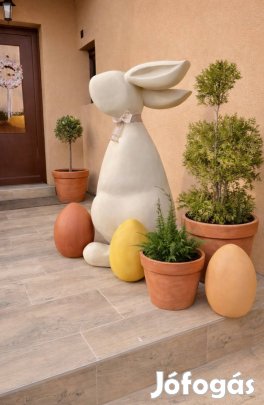 Decor/Kerti nyúl tojásokkal