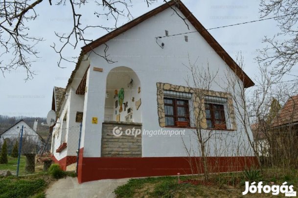 Decsi eladó 62 nm-es ház