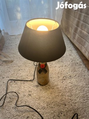 Dekoflasche Moet & Chandon asztali lámpa pezsgősüveg, LED izzóval, egy