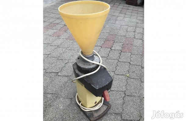 Dekorációs célra! Retro kávédaráló 20.000 Ft
