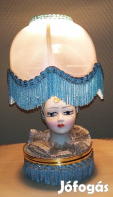Dekoratív babafejű éjjeli, nappali ékszerdobozos dísz lámpa izzóval