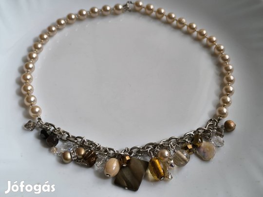 Dekoratív nyaklánc 