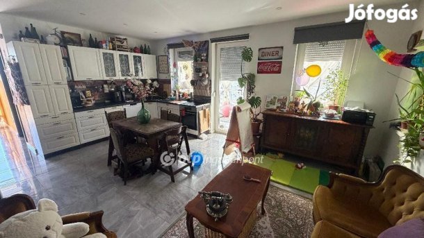 Délegyházai 74 nm-es ház eladó