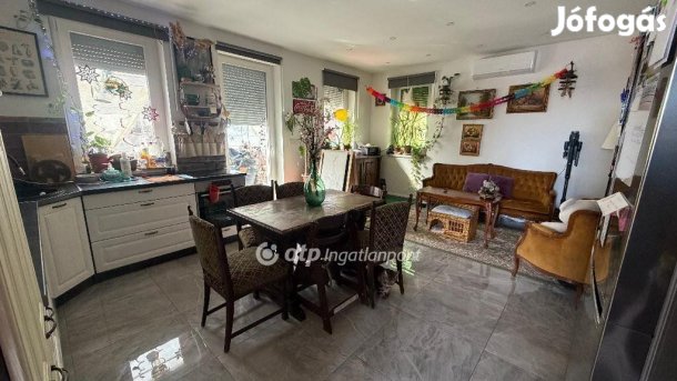 Délegyházai 74 nm-es ház eladó