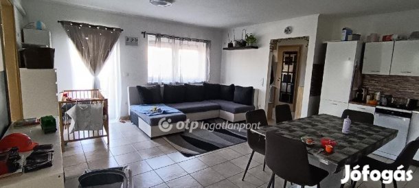 Délegyházai 80 nm-es ház eladó