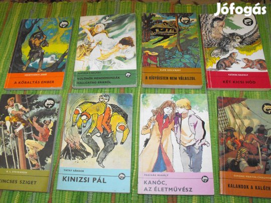 Delfin könyvcsomag 100 db retro Delfin könyv