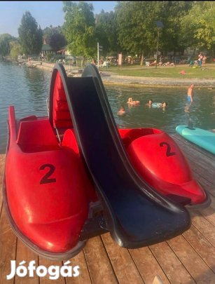 Delfines Vízibicikli