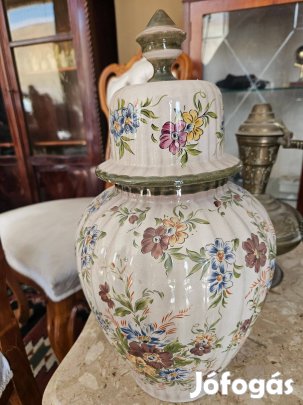 Delft-i porcelán öblös kancsó