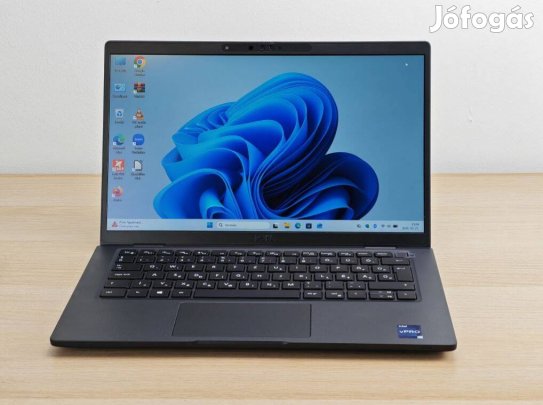 Dell Latitude 7330 Laptop + Iris / i5-1245U / 16GB RAM / 256GB SSD