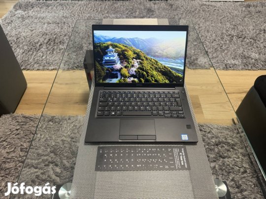 Dell Latitude 7390 FHD IPS Laptop i5 8250 4Mag 8Szál 16GB 256SSD