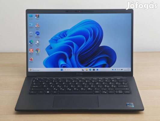 Dell Latitude 7420 Laptop + IRIS XE / i7-1185G7 - 2 év garancia!