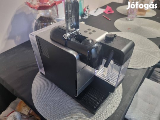 Delonghi Nespresso Lattissima+ EN520