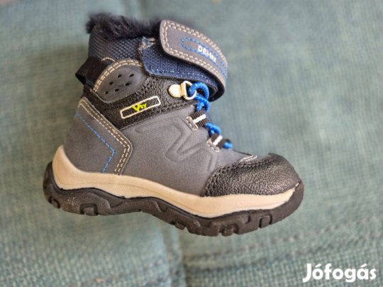 Deltex bélelt baba csizma 20-as