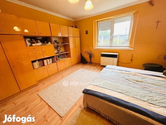 Demecseri eladó 110 nm-es ház