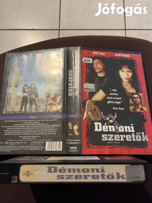 Démoni szeretők akció vhs 