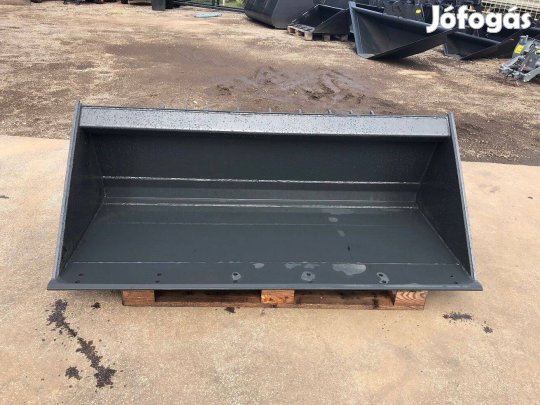 Depókanál 153 cm. Csúszókormányzású rakodóra. Erősített