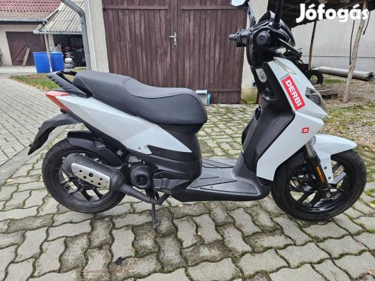 Derby Variant 2T robogó