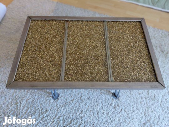 Design Dohányzó asztal