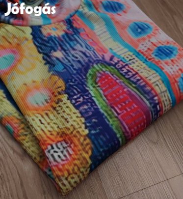 Designer színes női pulcsika Uj állapot L-XL