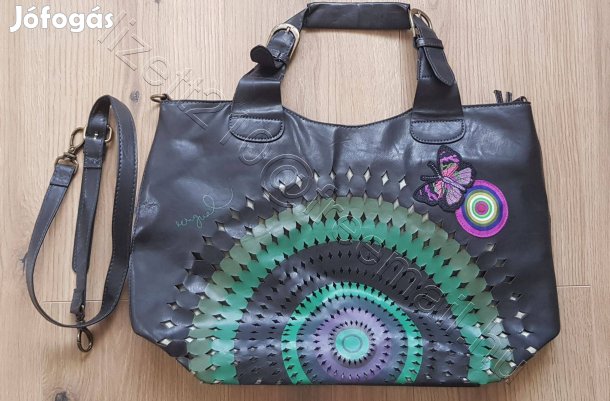 Desigual női fekete táska új címkés A