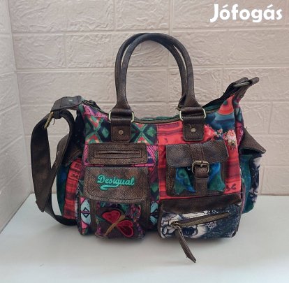 Desigual női válltáska - keresztben is hordható! Újszerű!