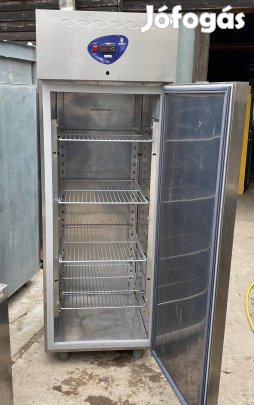 Desmon háttérhűtő - 700 L, légkeverős