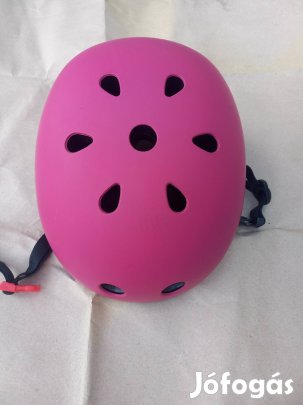 Deszkás Görkorcsolyás sisak