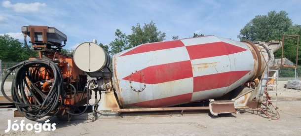 Deutz 6 hengeres motoros 9 m3 betonmixer hidraulikaaggregát