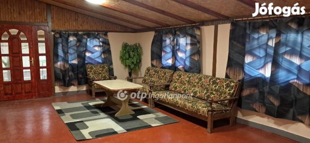 Dévaványai 240 nm-es ház eladó