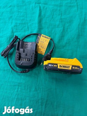 Dewalt DCB-1102 akkumulátor tőltő - egy akksival