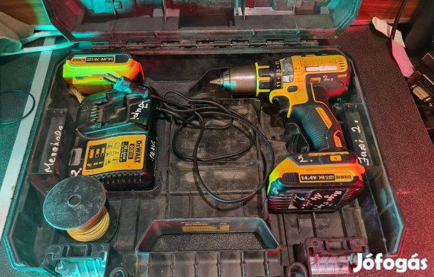 Dewalt DCD708D2T behajtó kofferben, 2 akksival, töltővel