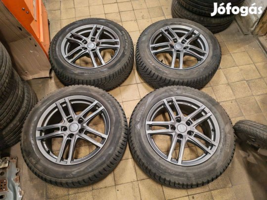 Dezent könnyűfém felniszett téligumival