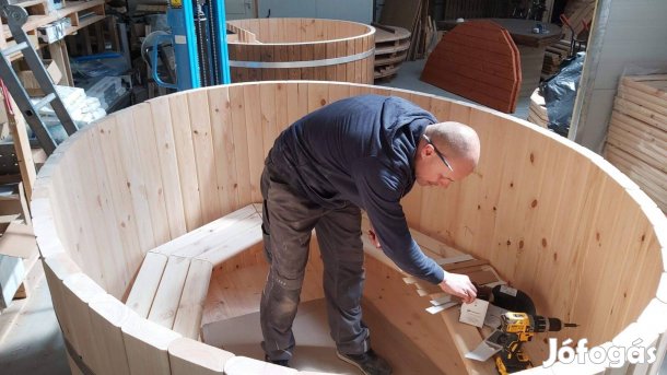 Dézsa - Fa dézsafürdő Helsinki 58 (ovális, 177 x 227 cm) típus