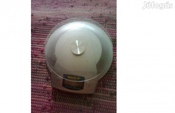 Digitális ékszermérleg vagy konyhai mérleg