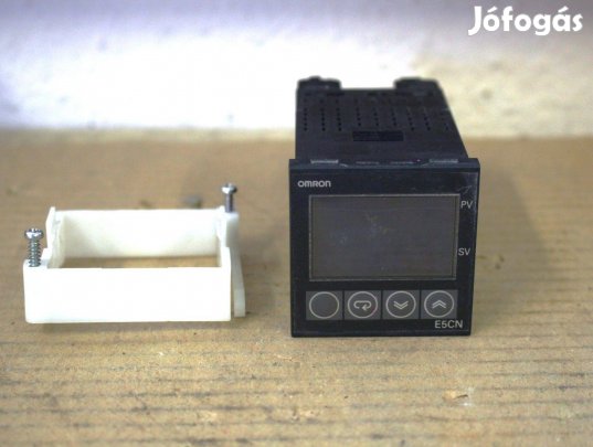 Digitális hőmérsékletszabályzó vezérlő Omron ( 7022 )