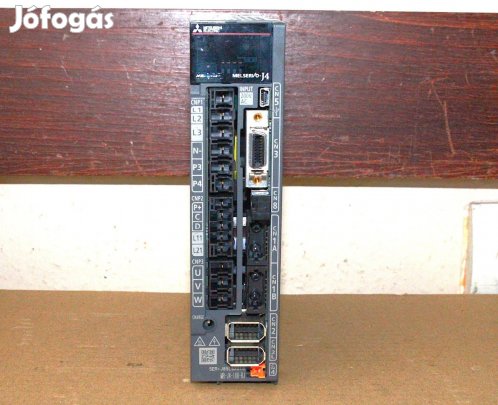 Digitális szervomotor vezérlő Mitsubishi Melservo J4 ( 7170 )