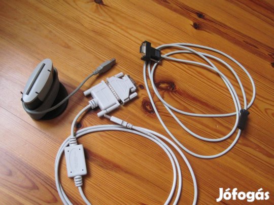 Digitális tachográf adatkábel és kártyaolvasó