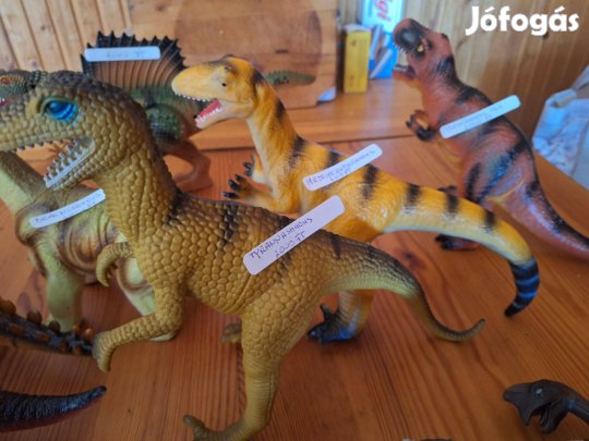 Dinó figurák